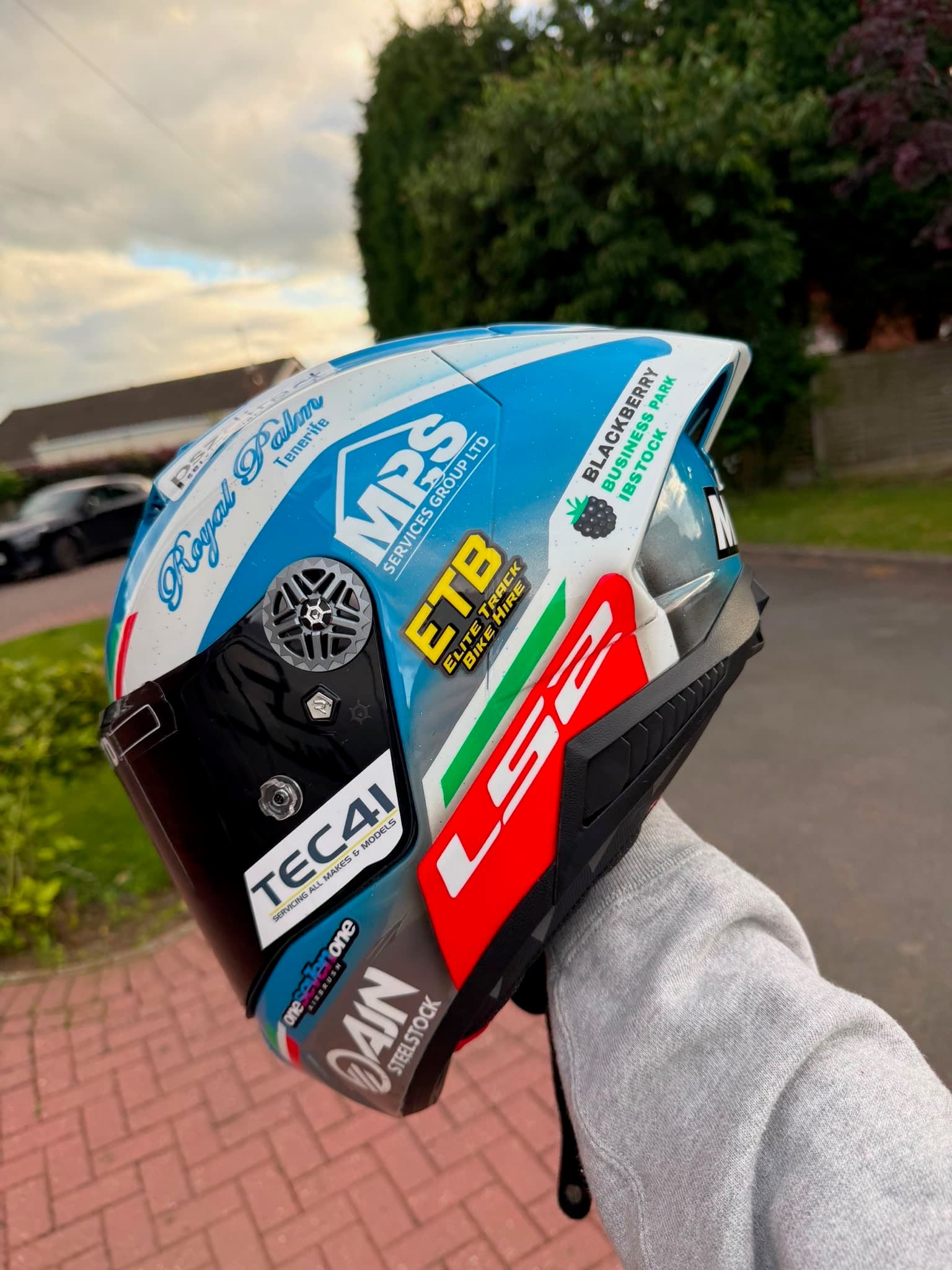 Max Cook's ETB-sponsored race helmet